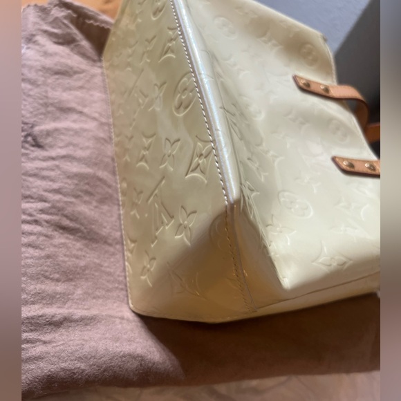 **SOLD** Louis Vuitton Vernis Perle Reade PM Authentic with dust bag - Picture 7 of 16